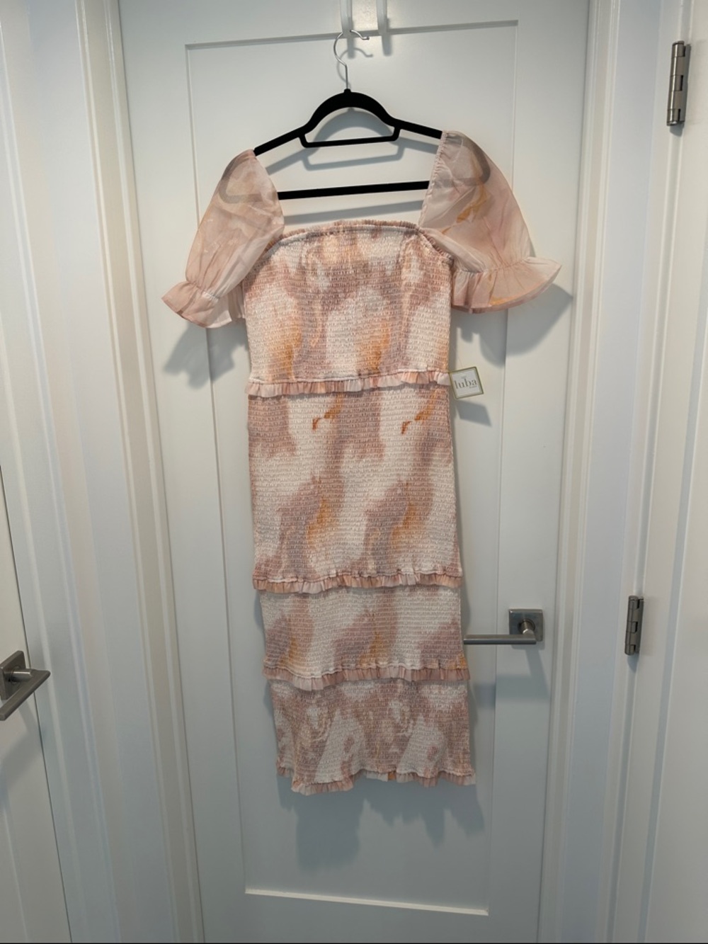 New with tags Luba by Payne peach dress size medium.